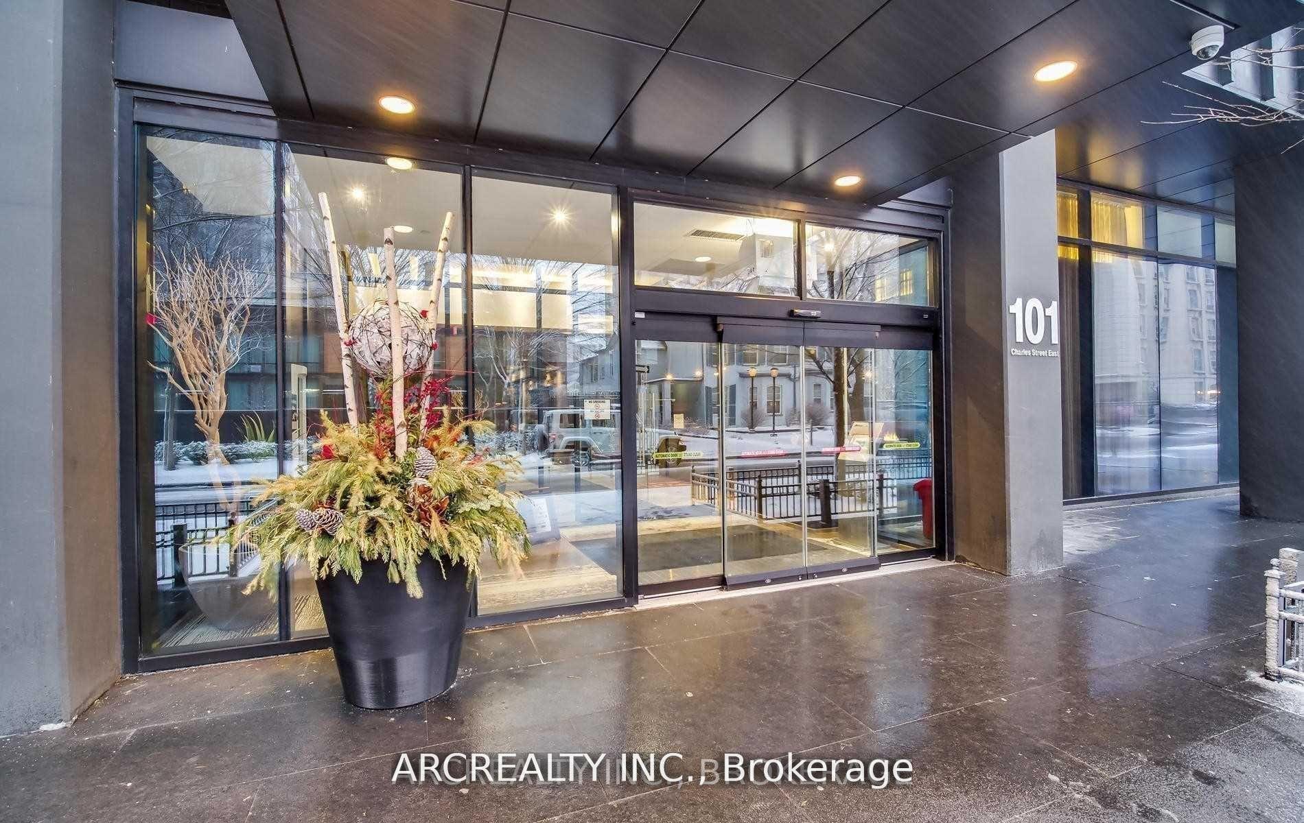 Photo 8 of Unit 2807, 101 Charles Street E, Toronto, Church-Yonge Corridor — HOMEH