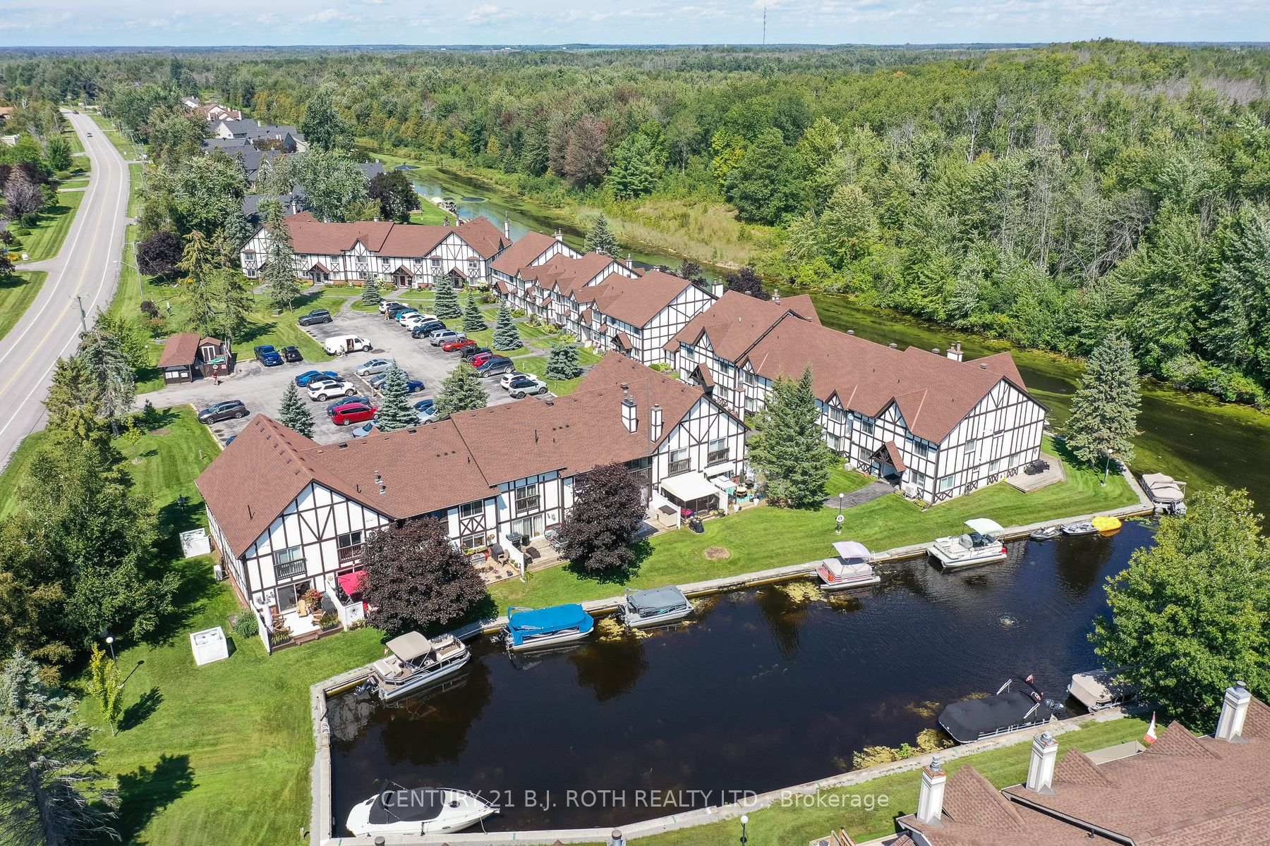 Photo of Unit Unit 33, 31 Laguna Parkway