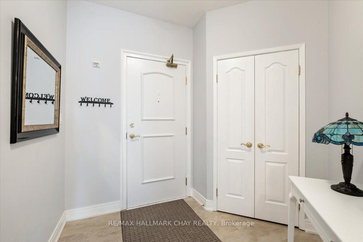 Photo 6 of Unit 605, 2 Toronto Street, Barrie, Lakeshore — HOMEH