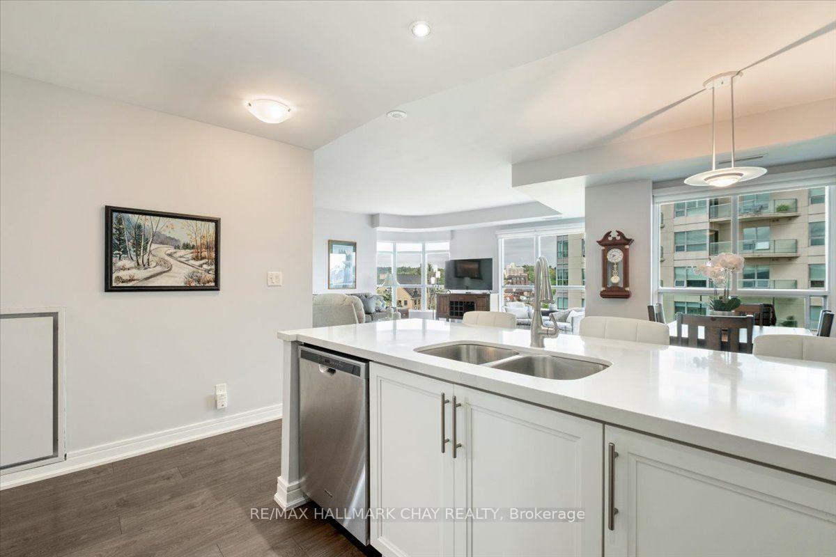 Photo 13 of Unit 605, 2 Toronto Street, Barrie, Lakeshore — HOMEH
