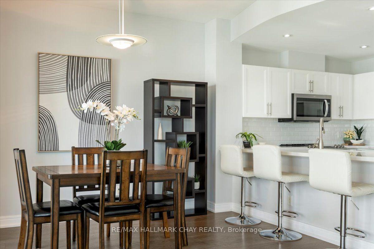 Photo 15 of Unit 605, 2 Toronto Street, Barrie, Lakeshore — HOMEH