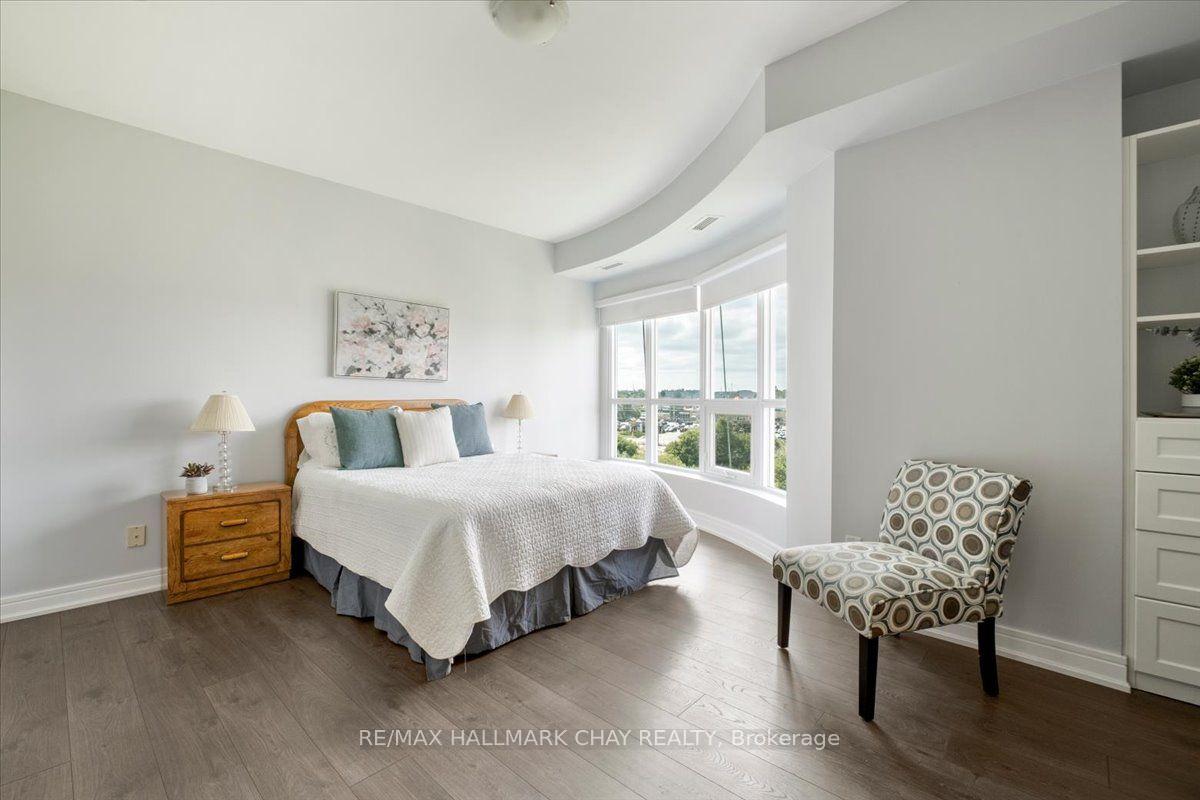 Photo 24 of Unit 605, 2 Toronto Street, Barrie, Lakeshore — HOMEH