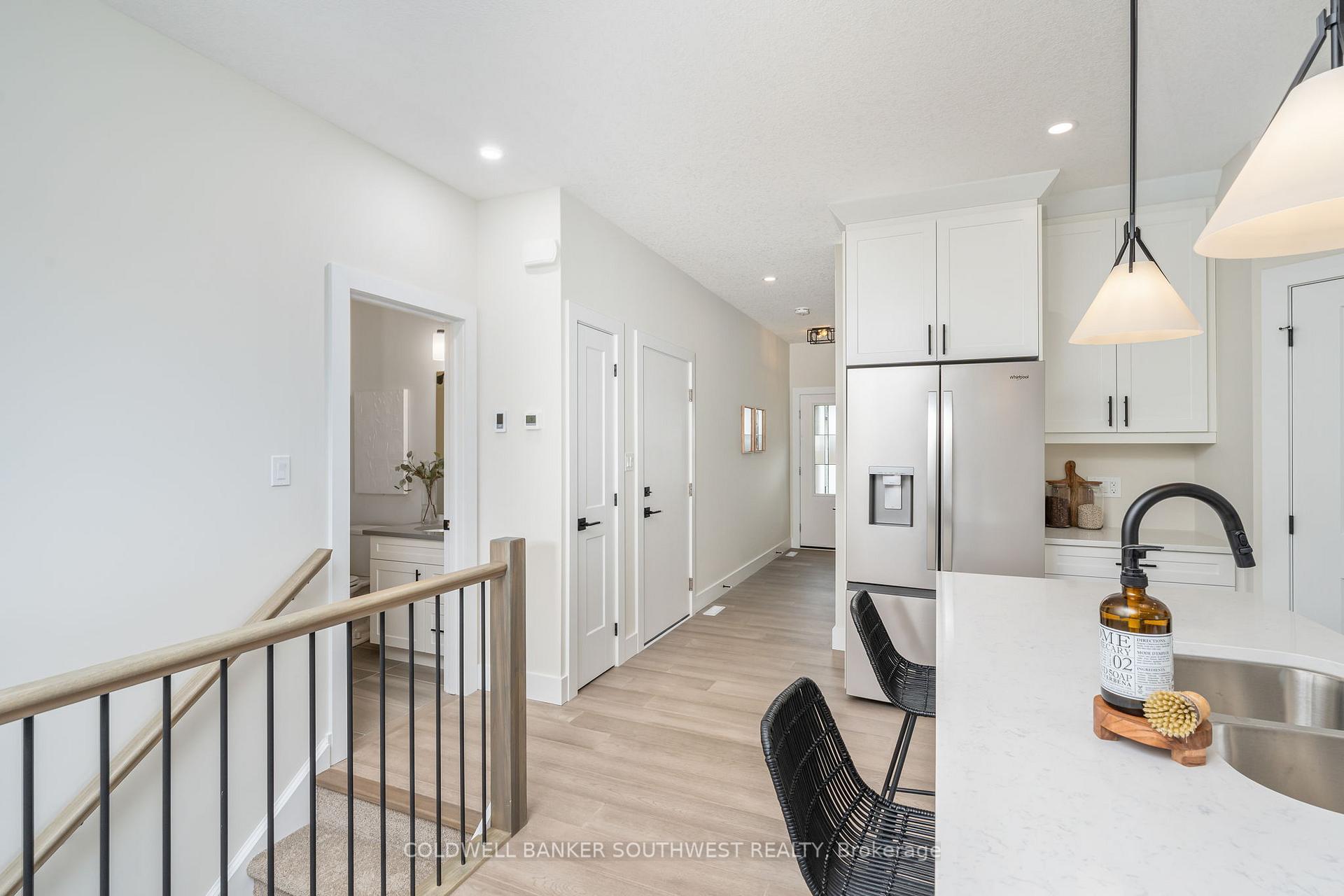 Photo 3 of 414 Anise Lane, Sarnia — HOMEH