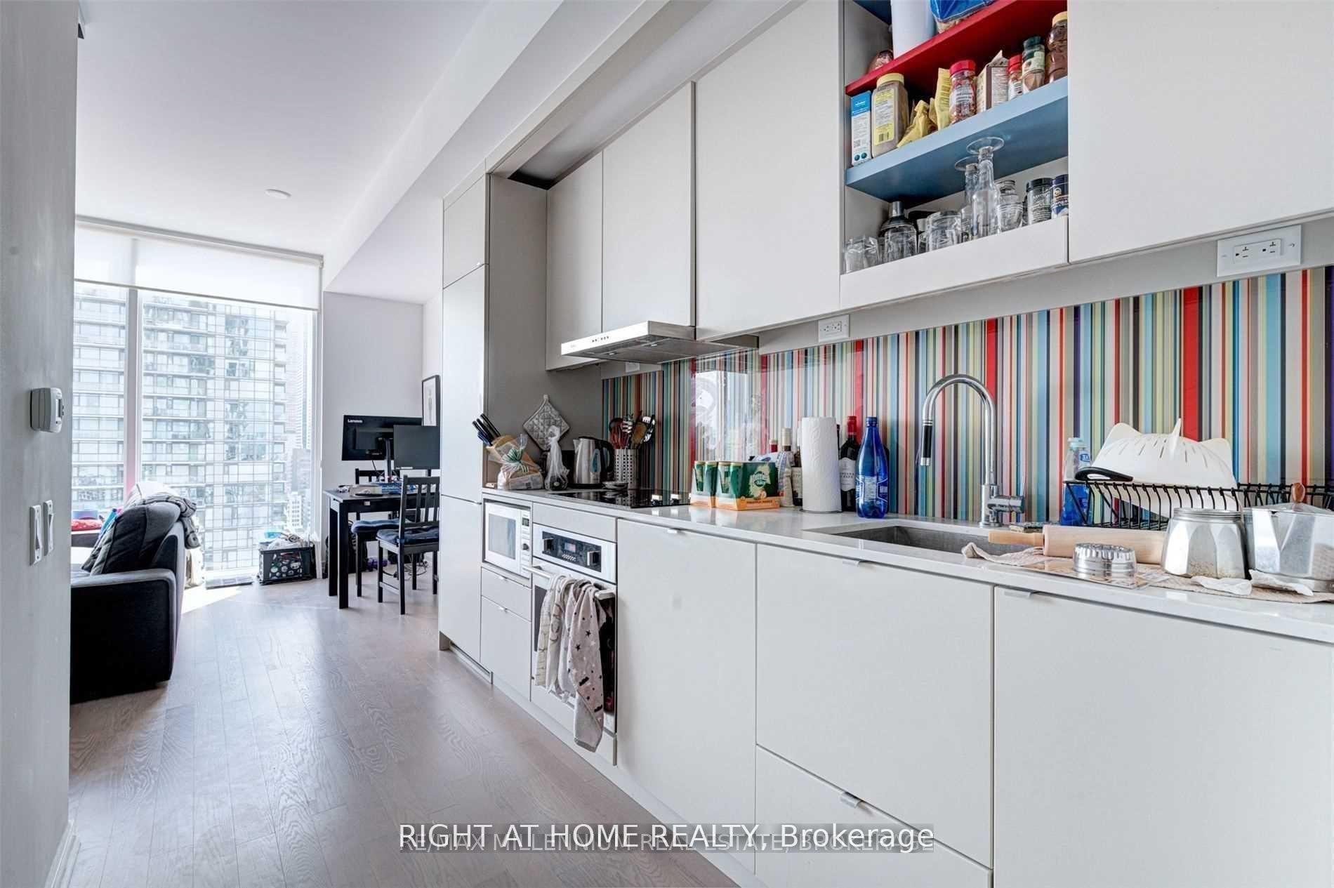 Photo 8 of Unit 2705, 101 Peter Street W, Toronto, Waterfront Communities — HOMEH