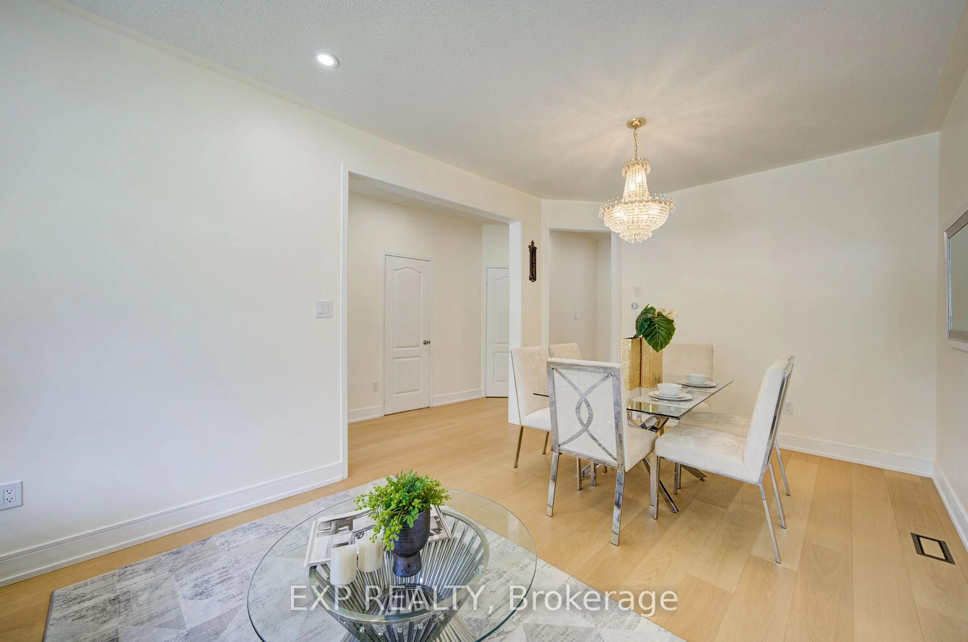 Photo 9 of 13 Kenilworth Gate, Markham, Cornell — HOMEH