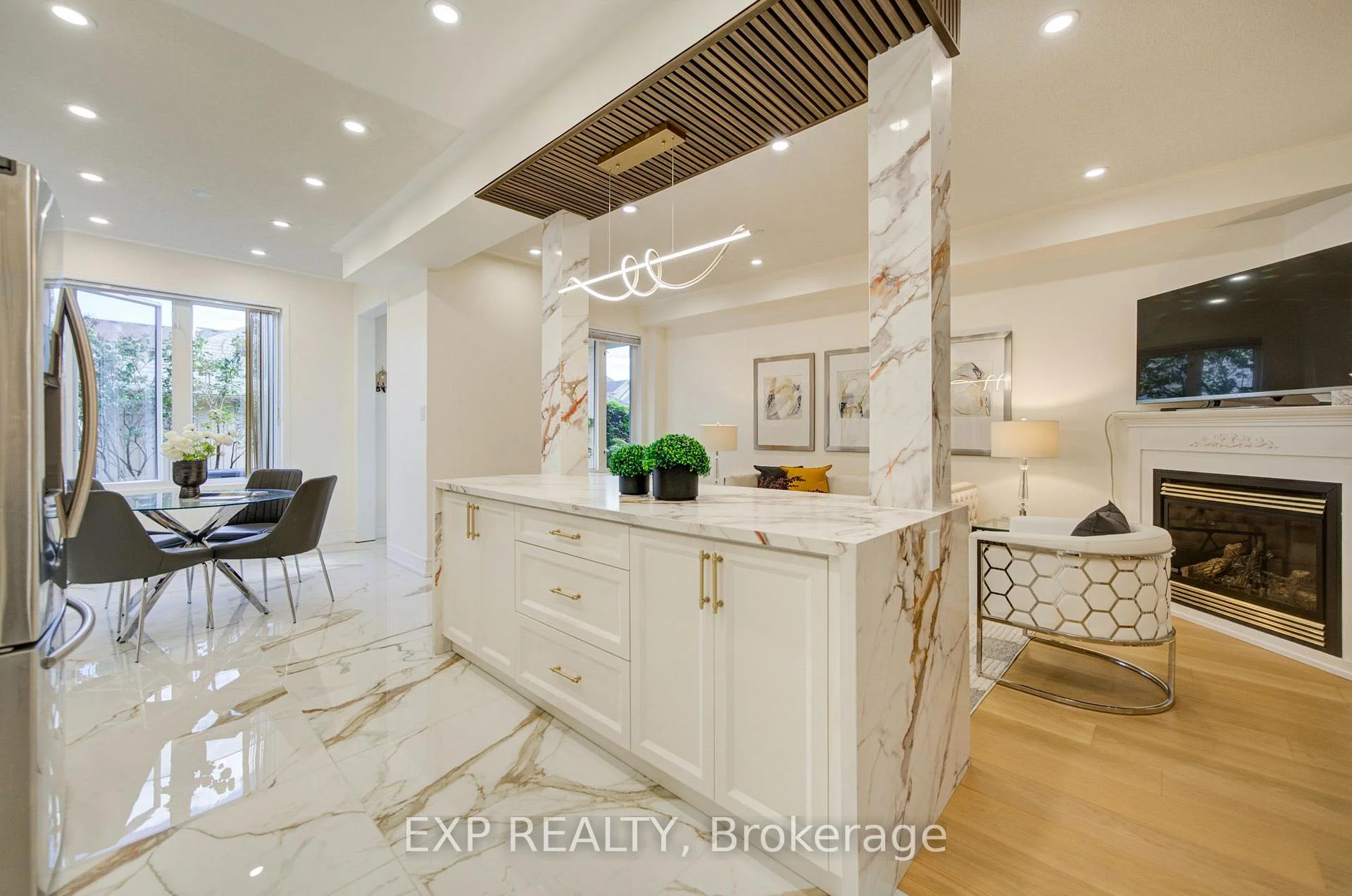 Photo 16 of 13 Kenilworth Gate, Markham, Cornell — HOMEH