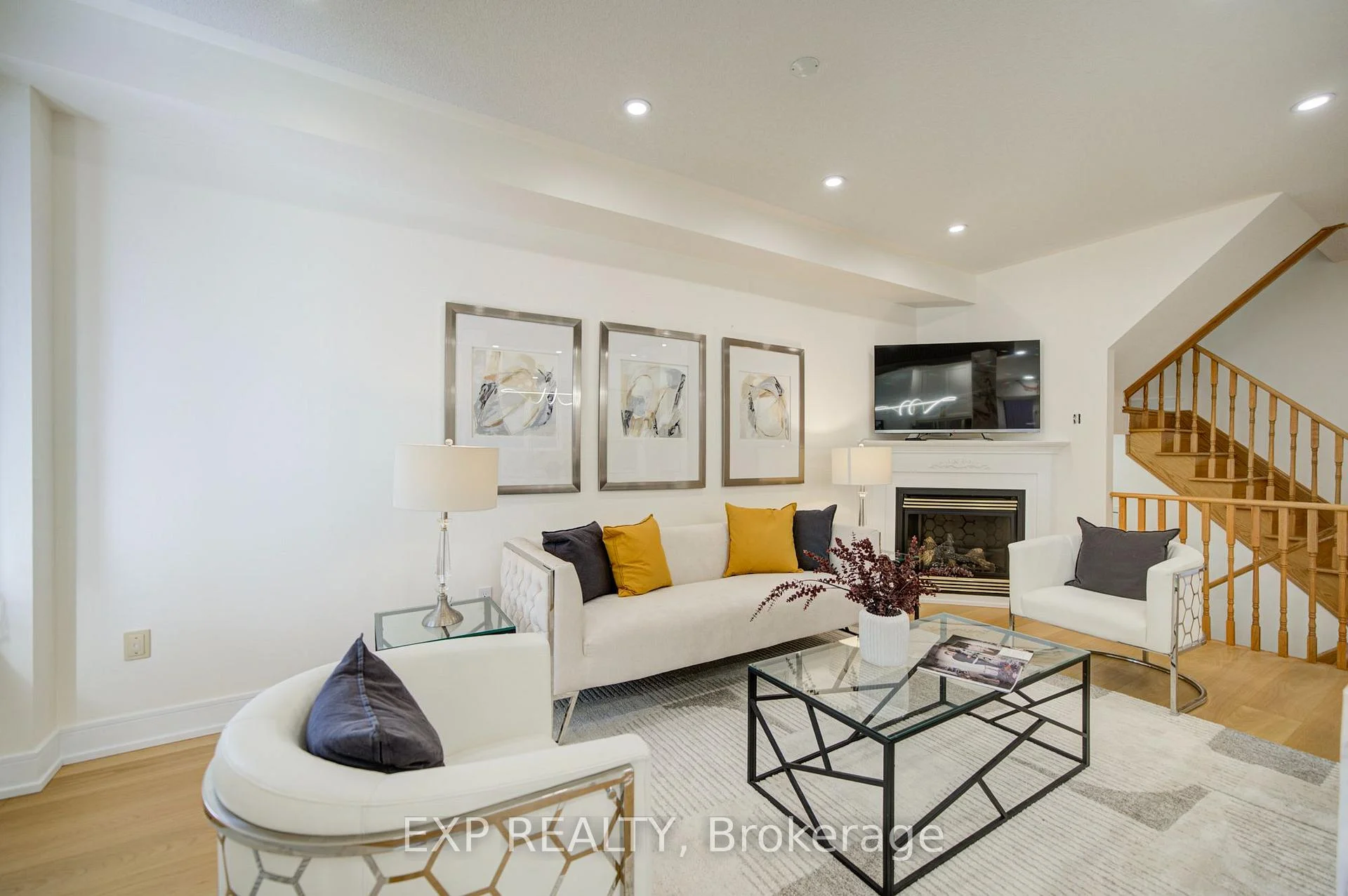 Photo 21 of 13 Kenilworth Gate, Markham, Cornell — HOMEH