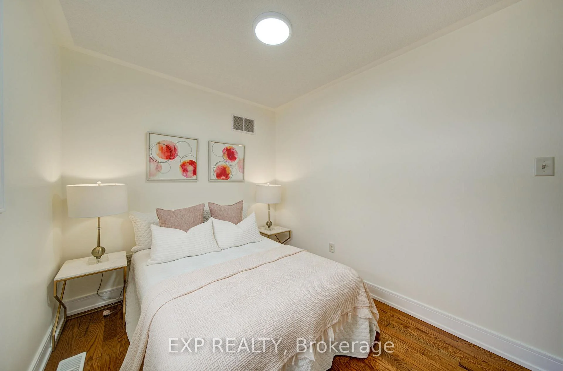 Photo 32 of 13 Kenilworth Gate, Markham, Cornell — HOMEH