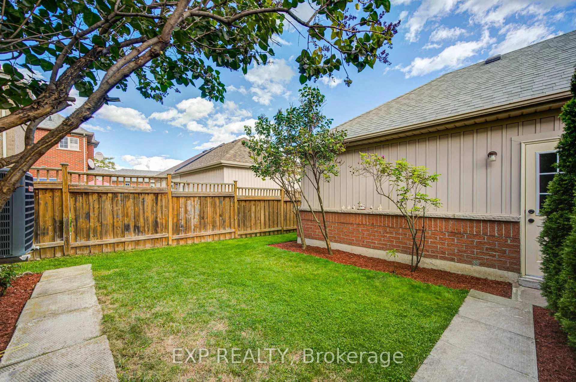Photo 42 of 13 Kenilworth Gate, Markham, Cornell — HOMEH