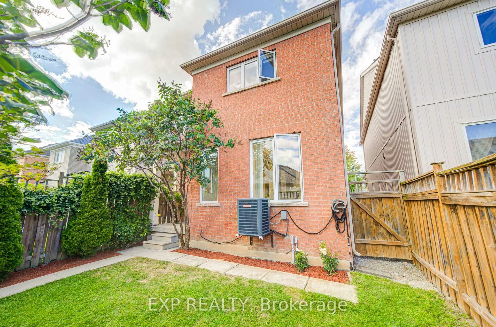 Photo 45 of 13 Kenilworth Gate, Markham, Cornell — HOMEH