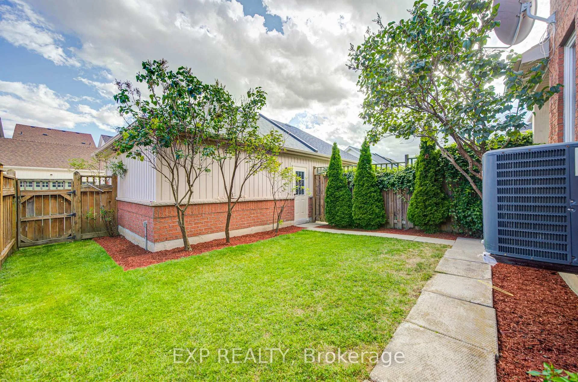 Photo 46 of 13 Kenilworth Gate, Markham, Cornell — HOMEH