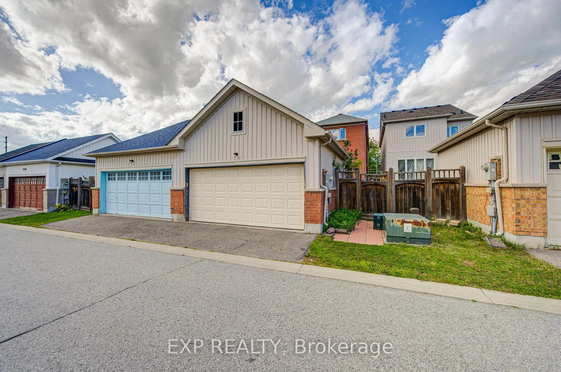 Photo 49 of 13 Kenilworth Gate, Markham, Cornell — HOMEH