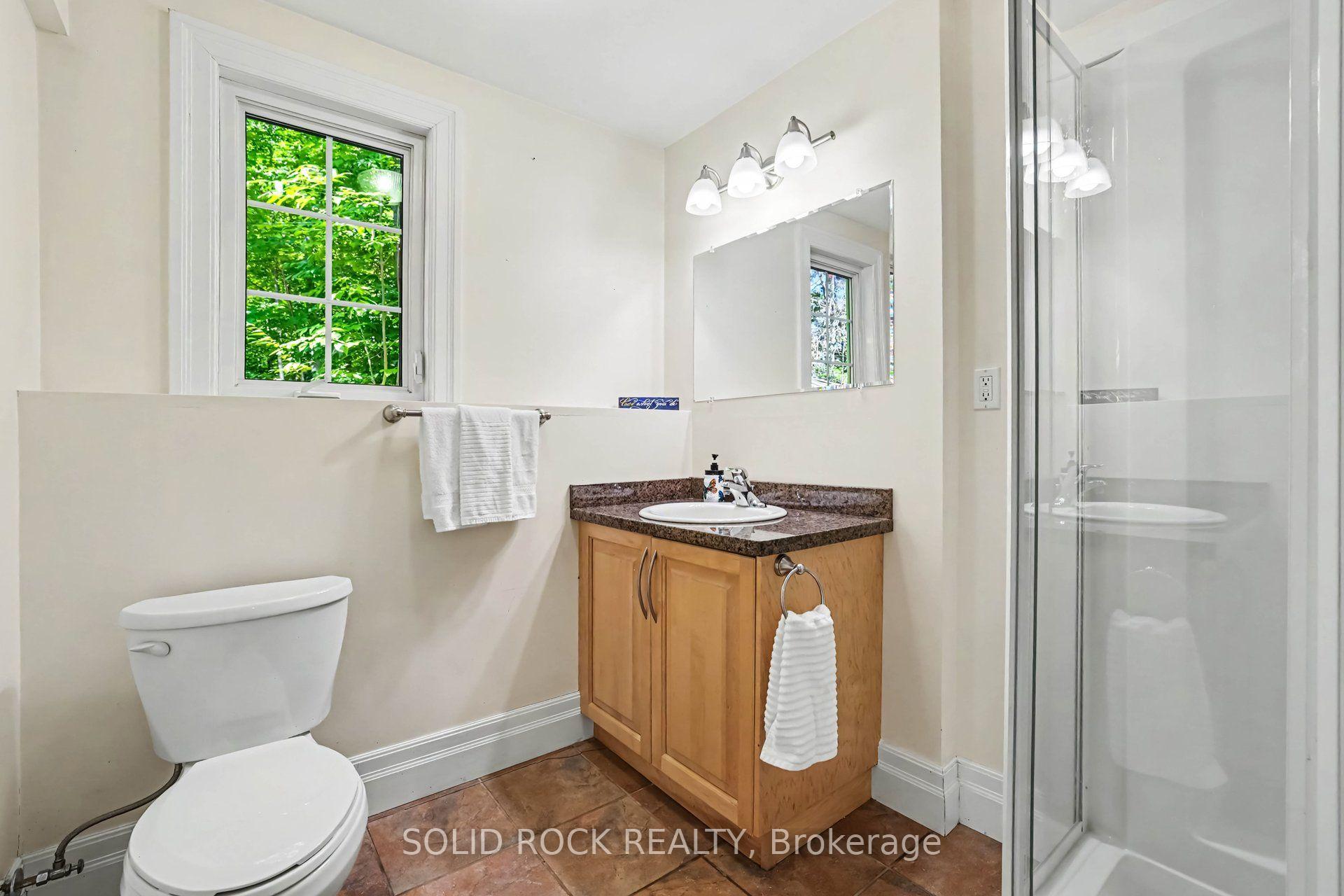 Photo 36 of 712 Flat Rapids Road, McNab/Braeside, Mcnab/Braeside Twps — HOMEH