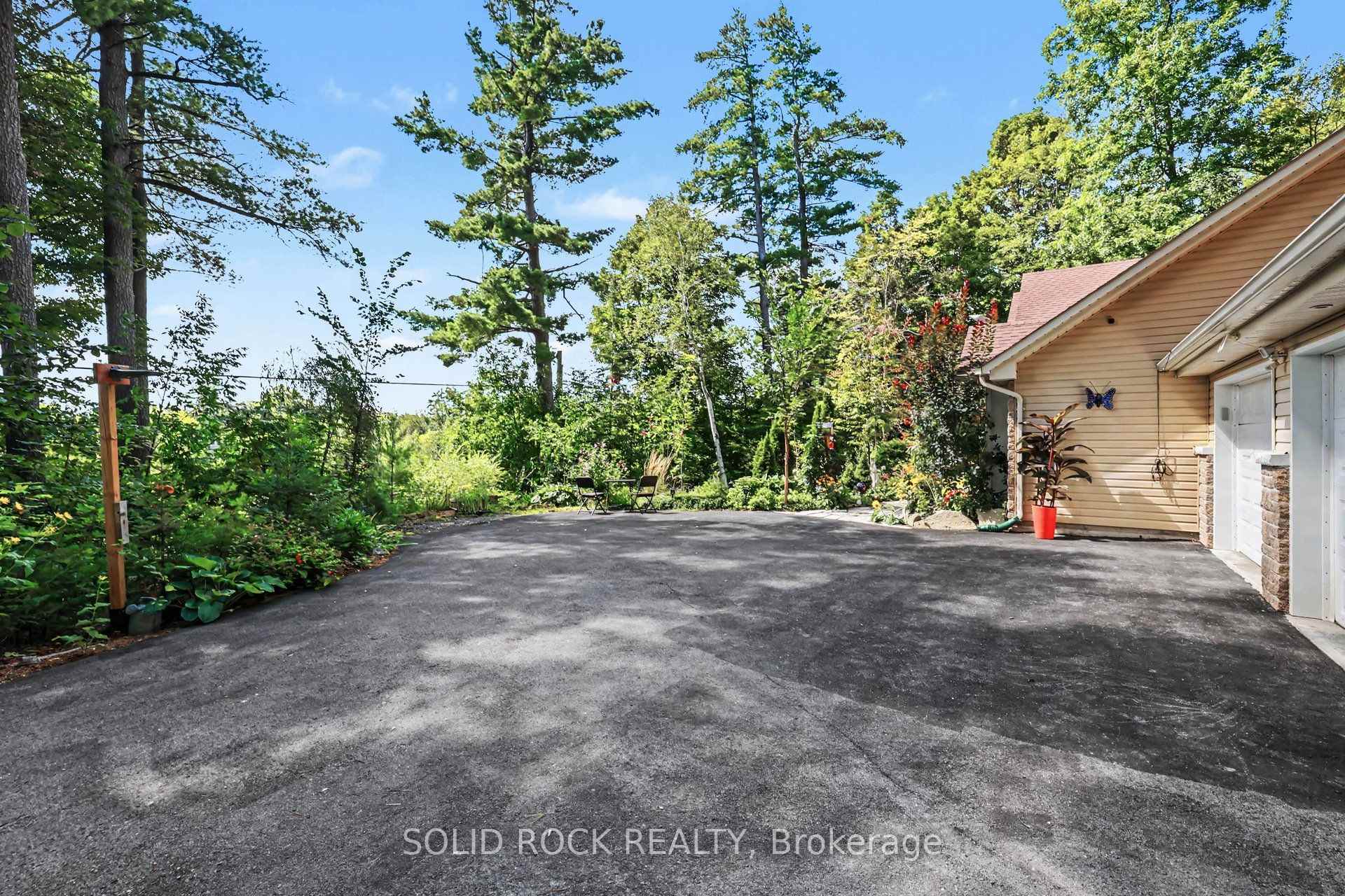 Photo 49 of 712 Flat Rapids Road, McNab/Braeside, Mcnab/Braeside Twps — HOMEH