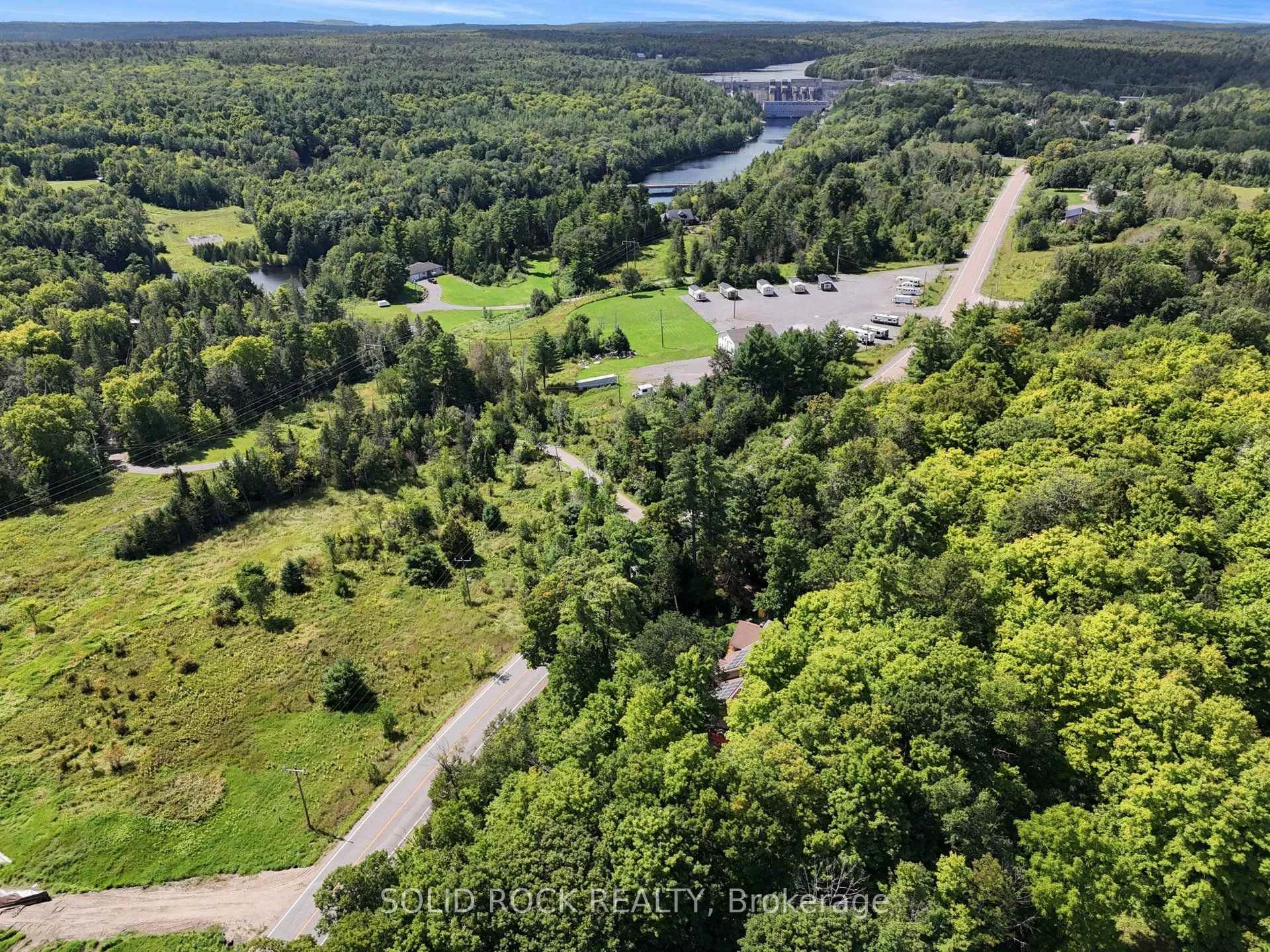 Photo 13 of 712 Flat Rapids Road, McNab/Braeside, Mcnab/Braeside Twps — HOMEH