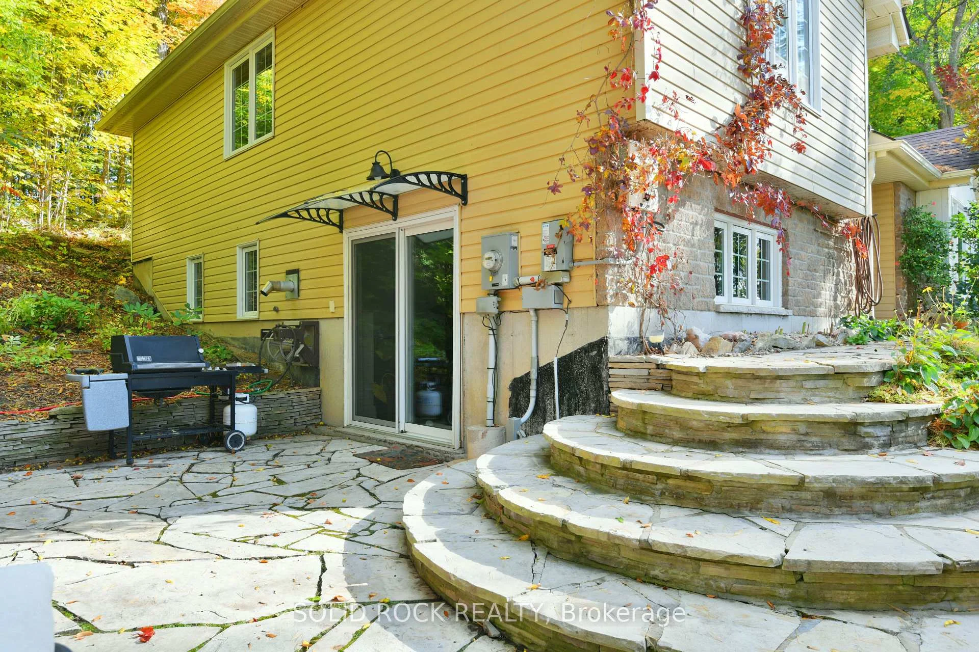 Photo 53 of 712 Flat Rapids Road, McNab/Braeside, Mcnab/Braeside Twps — HOMEH