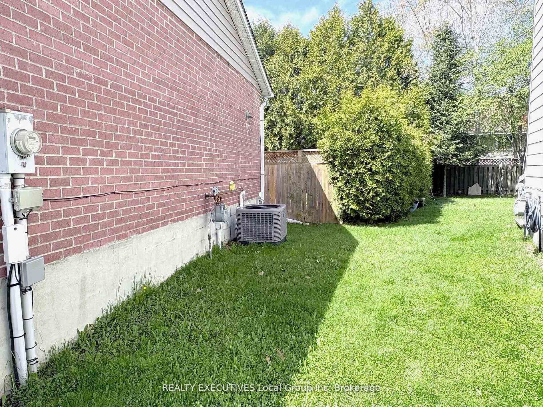 Photo 8 of 35 Nancy Drive, North Bay, College Heights — HOMEH