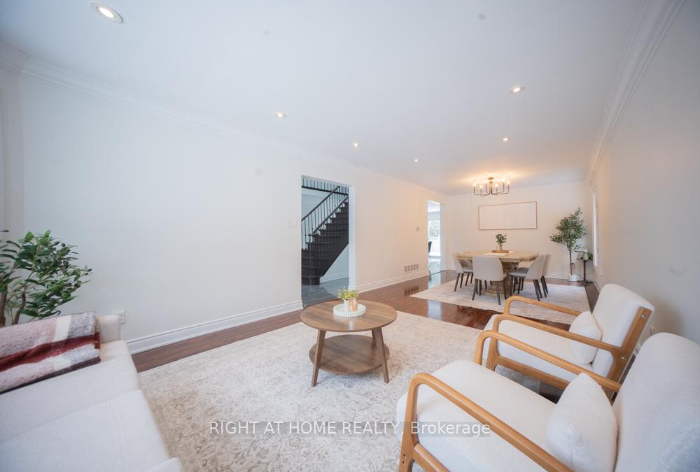 Photo 5 of 2088 Perran Drive, Mississauga, Sheridan — HOMEH