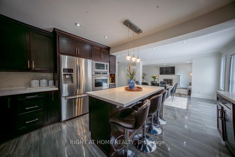 Photo 14 of 2088 Perran Drive, Mississauga, Sheridan — HOMEH