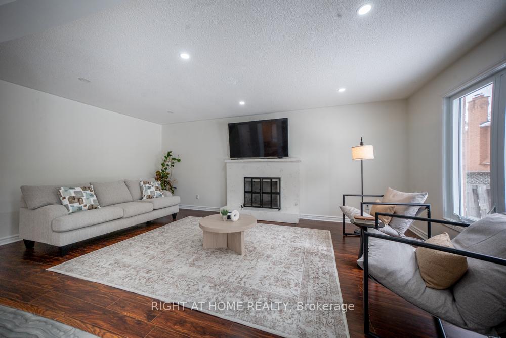 Photo 17 of 2088 Perran Drive, Mississauga, Sheridan — HOMEH