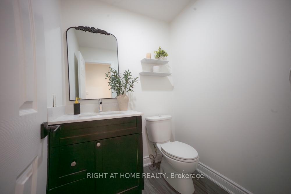 Photo 21 of 2088 Perran Drive, Mississauga, Sheridan — HOMEH