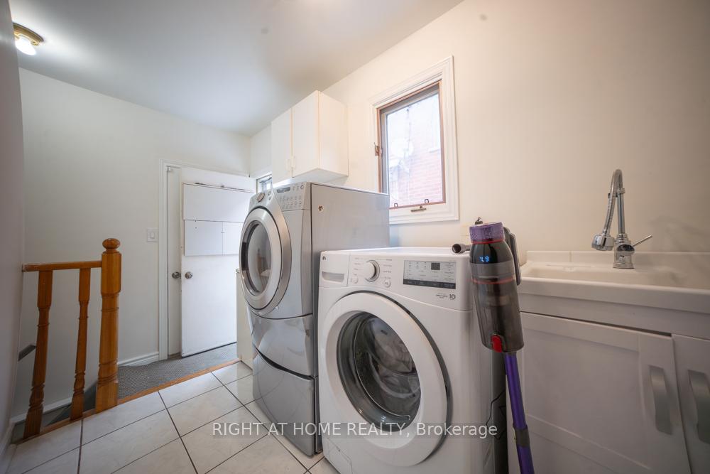 Photo 22 of 2088 Perran Drive, Mississauga, Sheridan — HOMEH