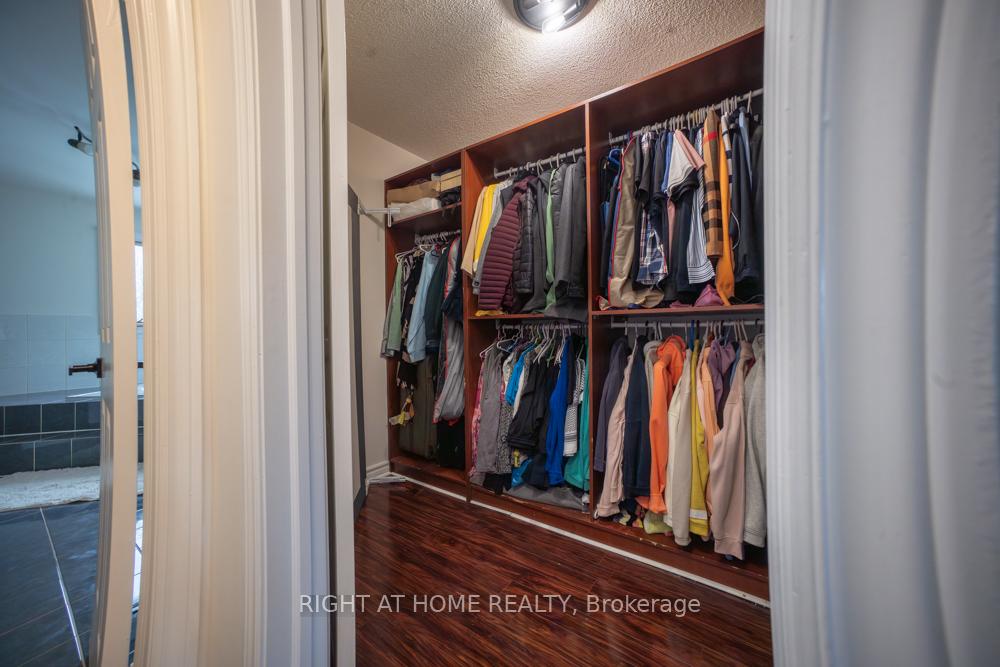 Photo 25 of 2088 Perran Drive, Mississauga, Sheridan — HOMEH