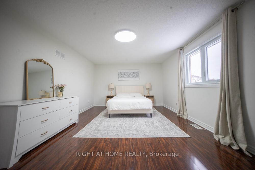 Photo 30 of 2088 Perran Drive, Mississauga, Sheridan — HOMEH