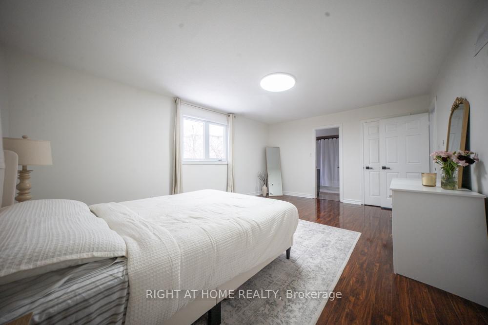 Photo 32 of 2088 Perran Drive, Mississauga, Sheridan — HOMEH