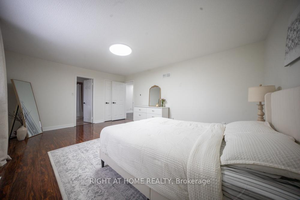 Photo 33 of 2088 Perran Drive, Mississauga, Sheridan — HOMEH