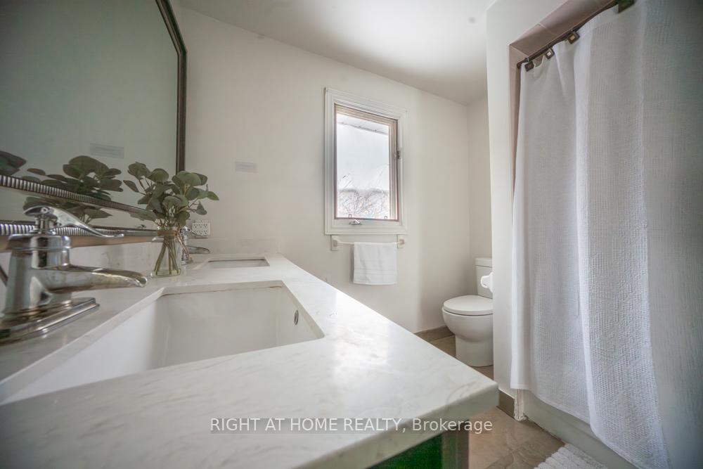 Photo 34 of 2088 Perran Drive, Mississauga, Sheridan — HOMEH
