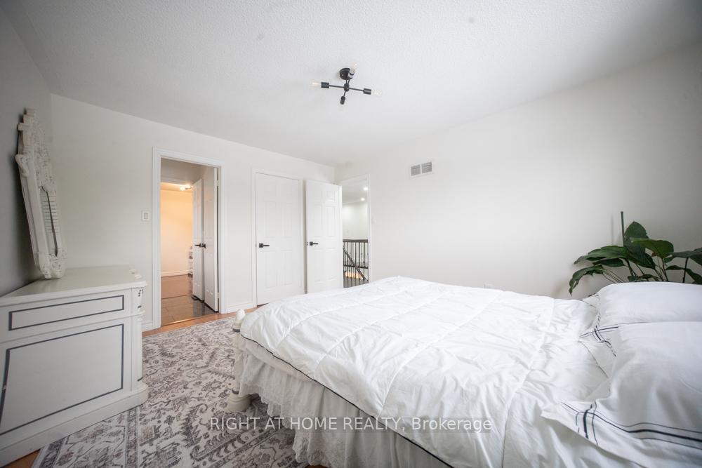 Photo 41 of 2088 Perran Drive, Mississauga, Sheridan — HOMEH