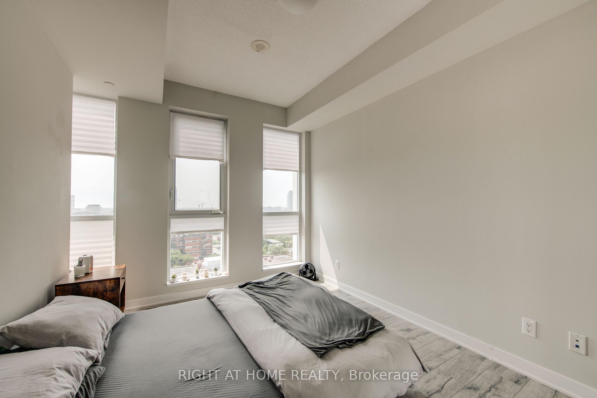 Photo 2 of Unit 1705, 55 regent park Boulevard, Toronto, Regent Park — HOMEH