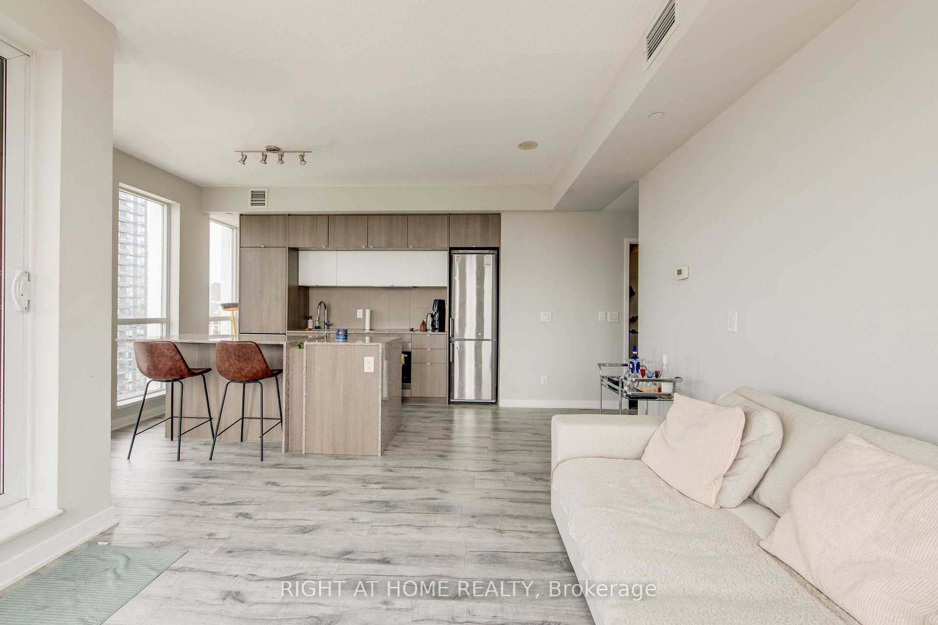 Photo 6 of Unit 1705, 55 regent park Boulevard, Toronto, Regent Park — HOMEH