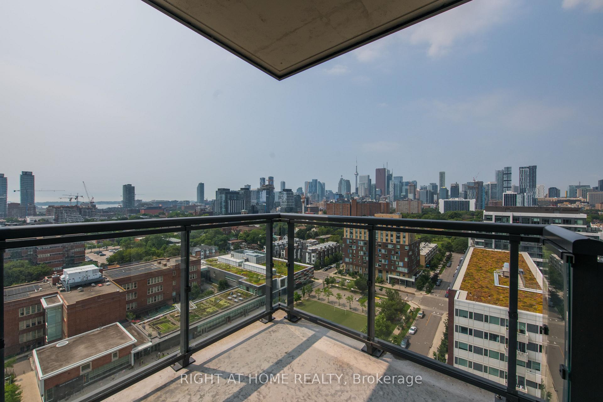 Photo 11 of Unit 1705, 55 regent park Boulevard, Toronto, Regent Park — HOMEH