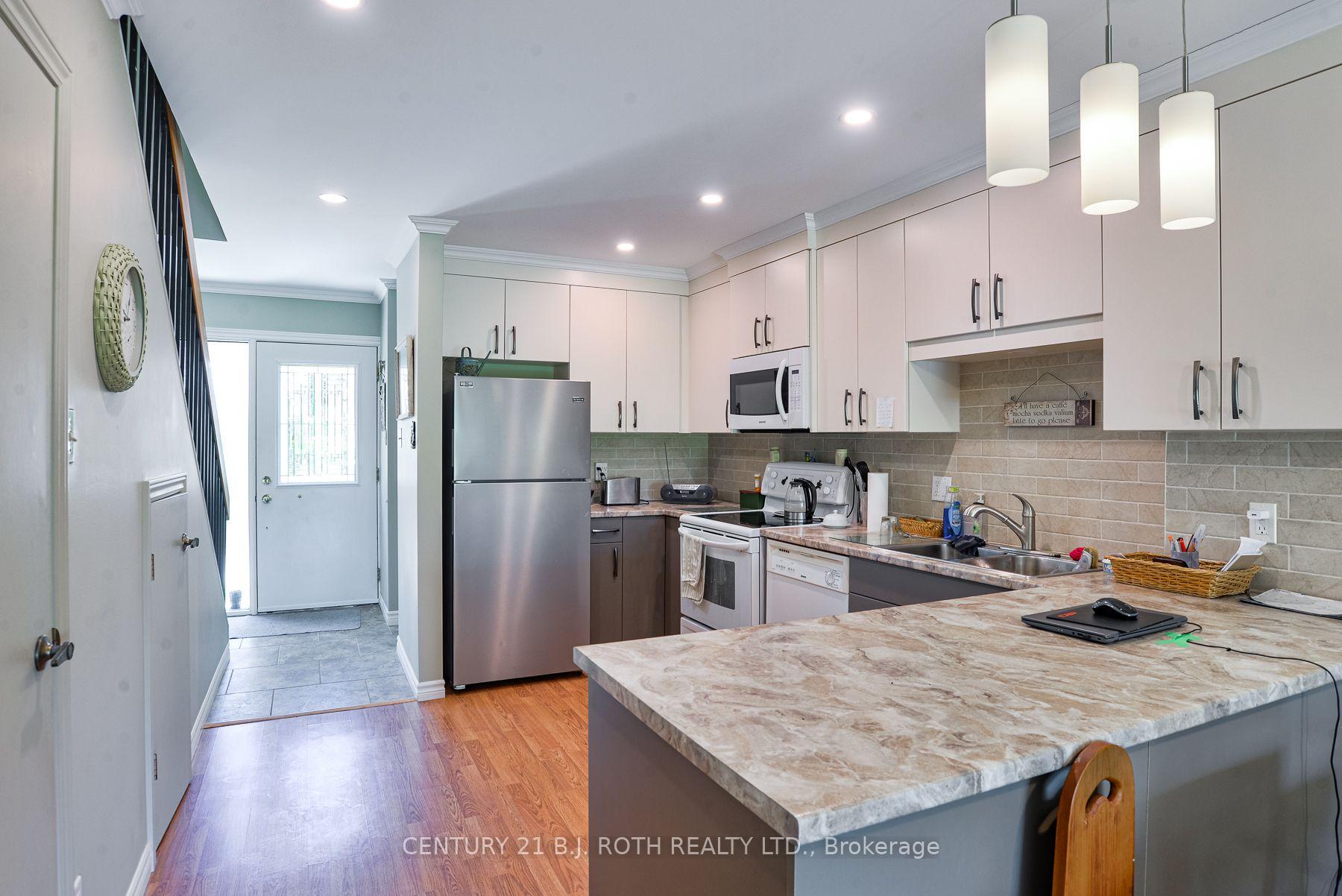 Photo 13 of Unit Unit 10, 2 Paradise Boulevard, Ramara, Brechin — HOMEH