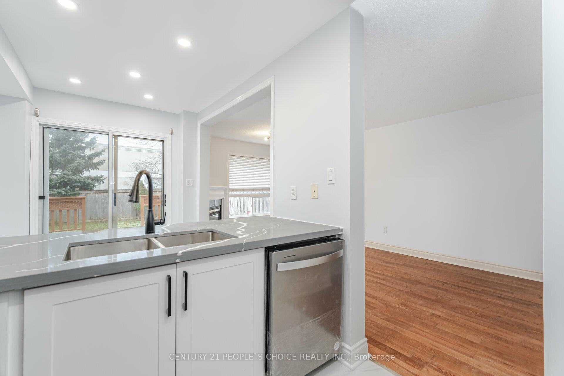 Photo 13 of 2340 Newcastle Crescent, Oakville, West Oak Trails — HOMEH