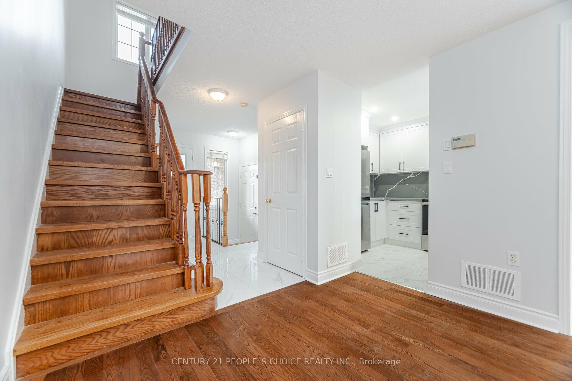 Photo 16 of 2340 Newcastle Crescent, Oakville, West Oak Trails — HOMEH