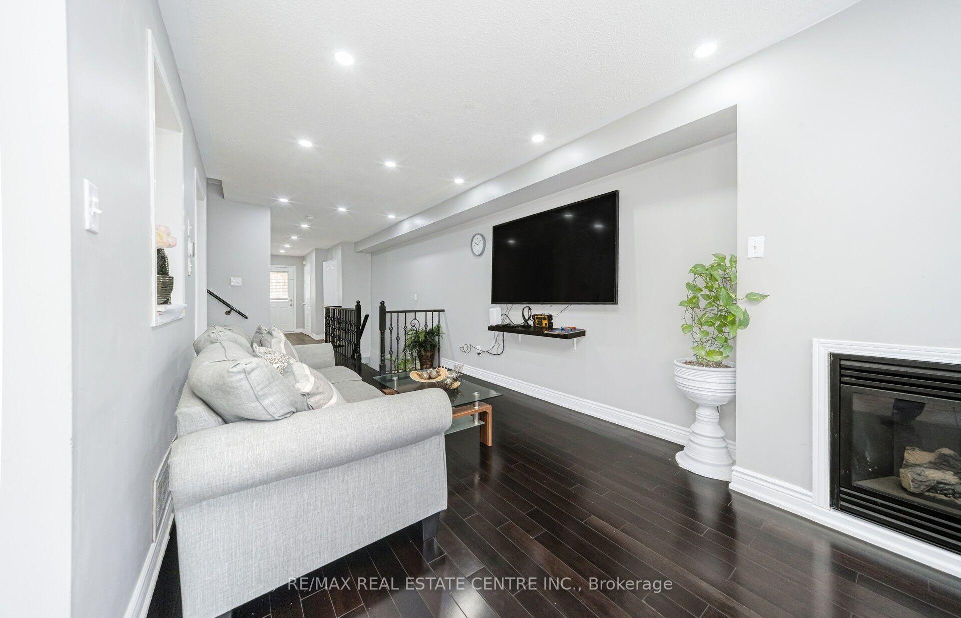 Photo 6 of Unit # 36, 770 Othello Court, Mississauga, Meadowvale Village — HOMEH
