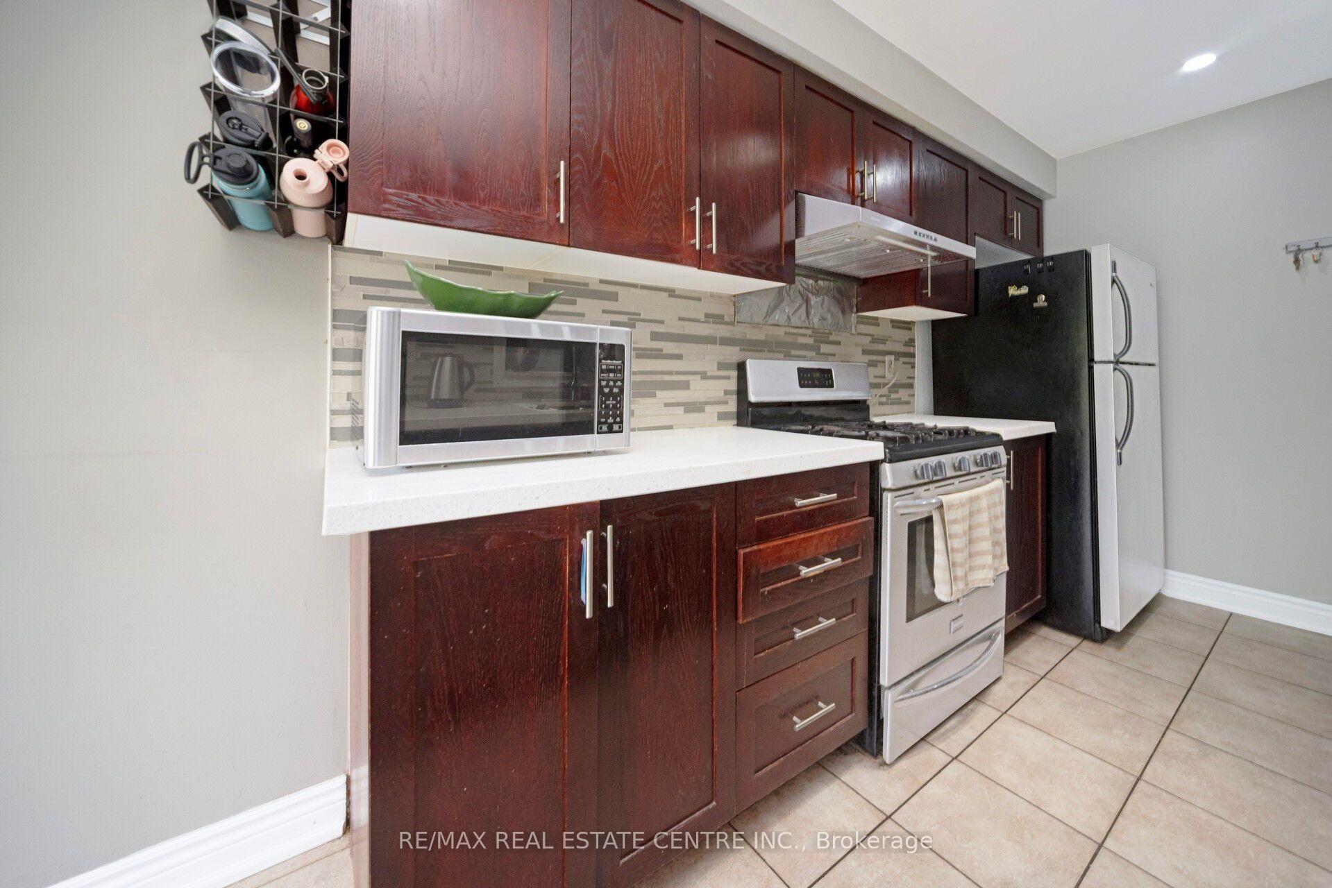 Photo 11 of Unit # 36, 770 Othello Court, Mississauga, Meadowvale Village — HOMEH