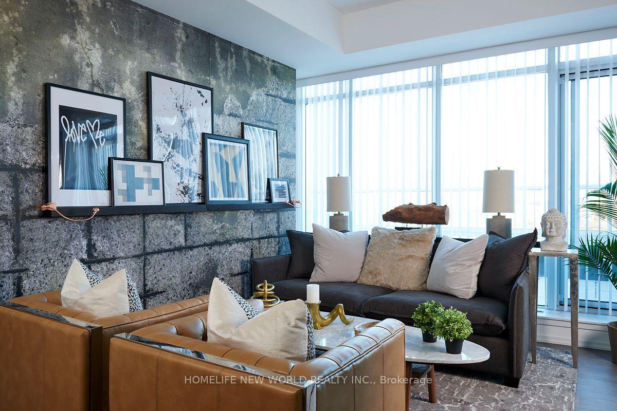 Photo of Unit 803, 783 Bathurst Street