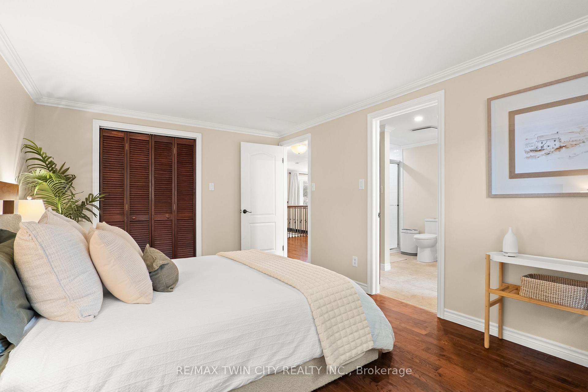 Photo 19 of 21 Golden Meadow Crescent, Kitchener, Forest Heights — HOMEH