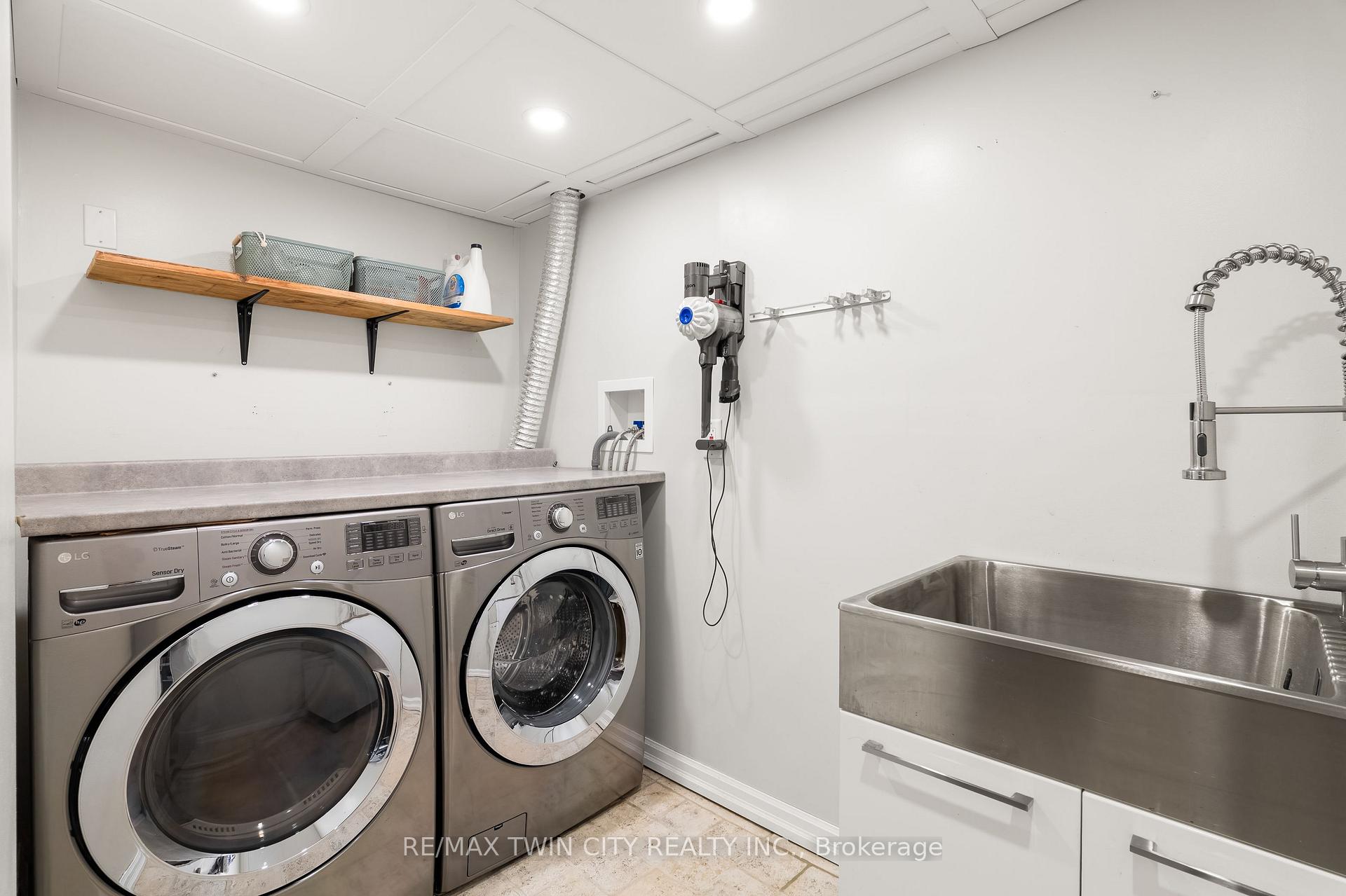 Photo 28 of 21 Golden Meadow Crescent, Kitchener, Forest Heights — HOMEH