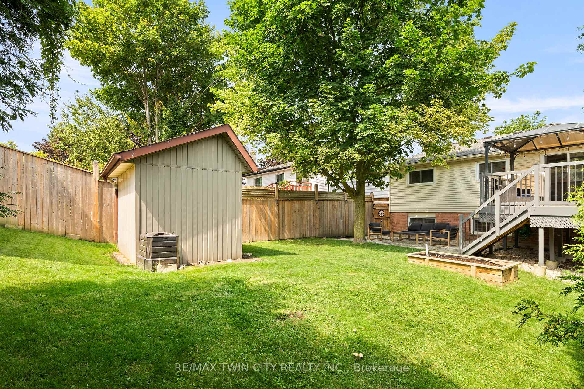 Photo 35 of 21 Golden Meadow Crescent, Kitchener, Forest Heights — HOMEH
