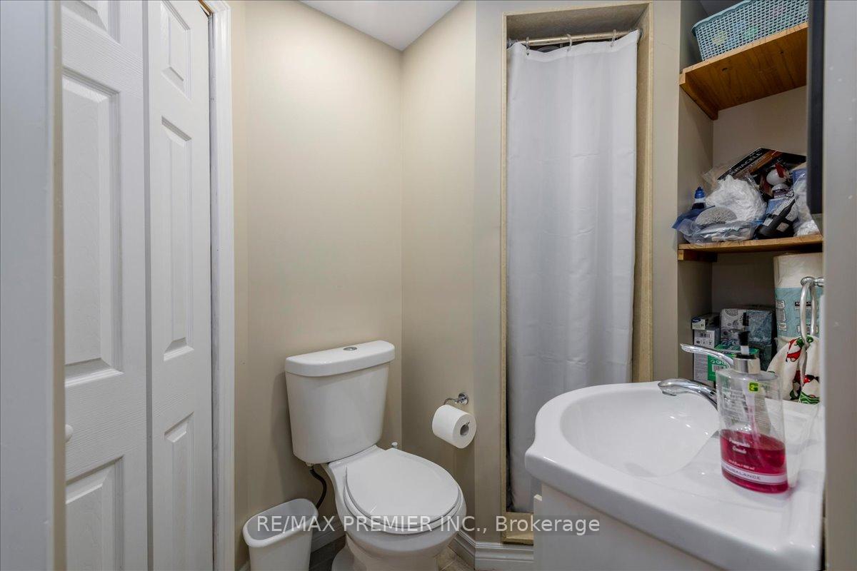 Photo 15 of 129 Chalmers Drive, Barrie, Painswick South — HOMEH