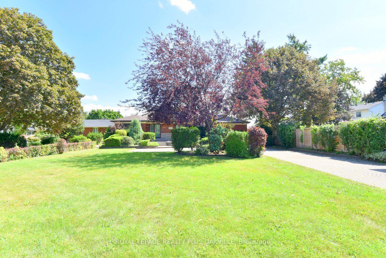 Photo 2 of 298 Pottruff Road N, Hamilton, Kentley — HOMEH