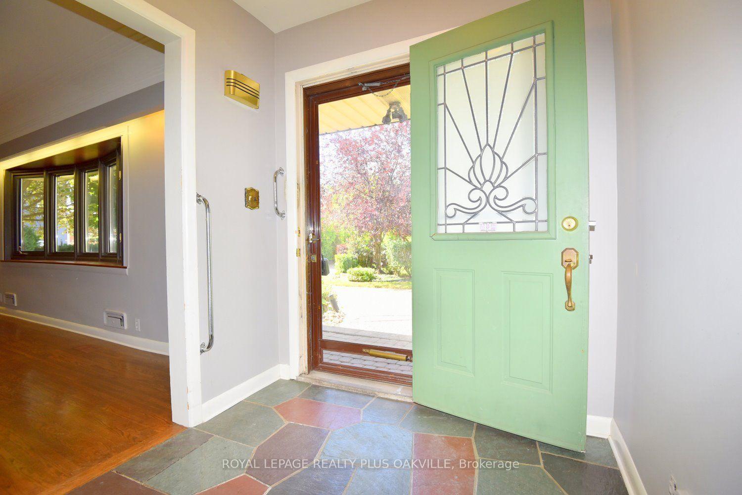 Photo 6 of 298 Pottruff Road N, Hamilton, Kentley — HOMEH