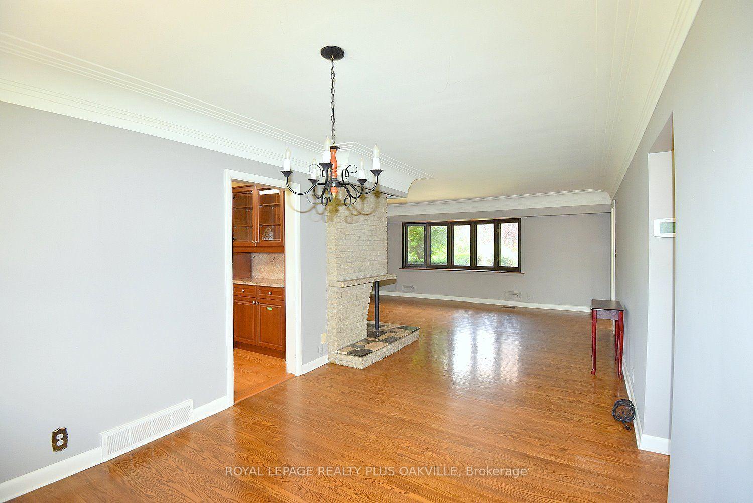 Photo 13 of 298 Pottruff Road N, Hamilton, Kentley — HOMEH