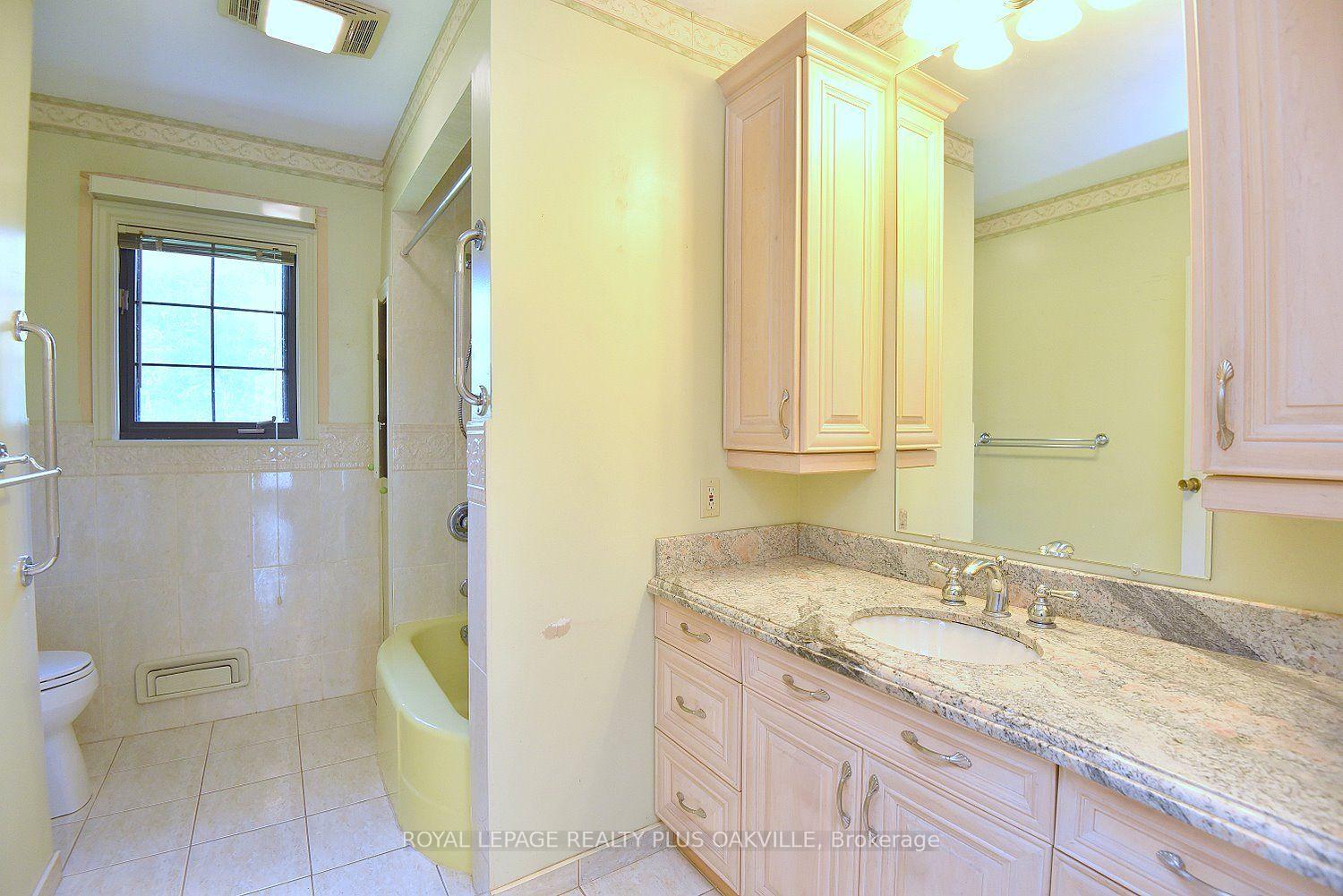 Photo 22 of 298 Pottruff Road N, Hamilton, Kentley — HOMEH