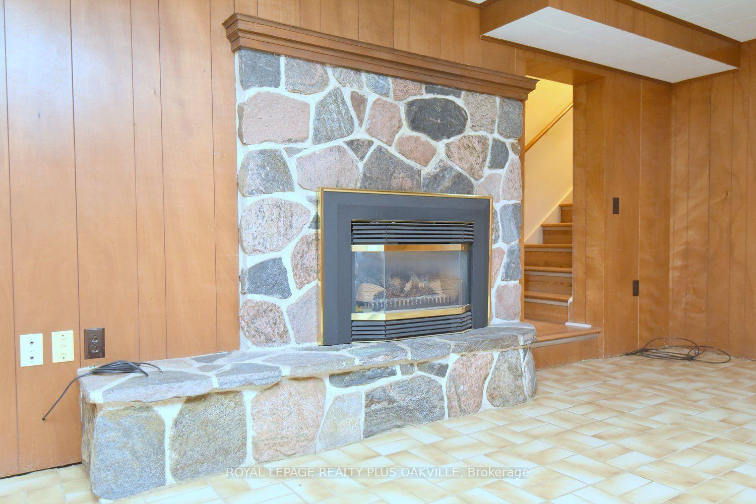 Photo 25 of 298 Pottruff Road N, Hamilton, Kentley — HOMEH